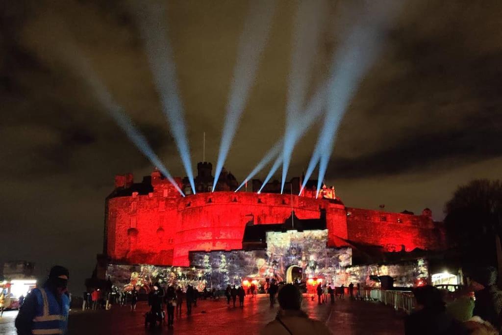 Royal Mile Apt, Just 1 Min From Edinburgh Castle! Екстериор снимка